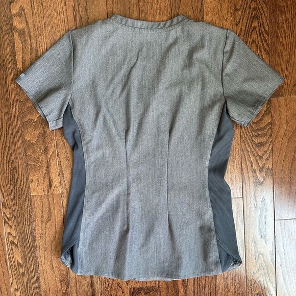 Med Couture Jogger Scrub Set - Picture 3 of 9